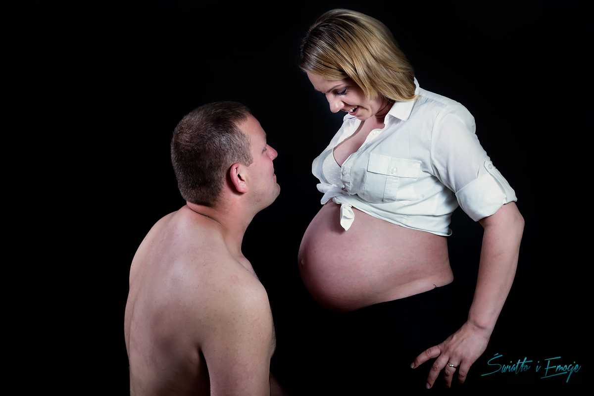 Światło i Emocje - Sesje ciążowe z brzuszkiem