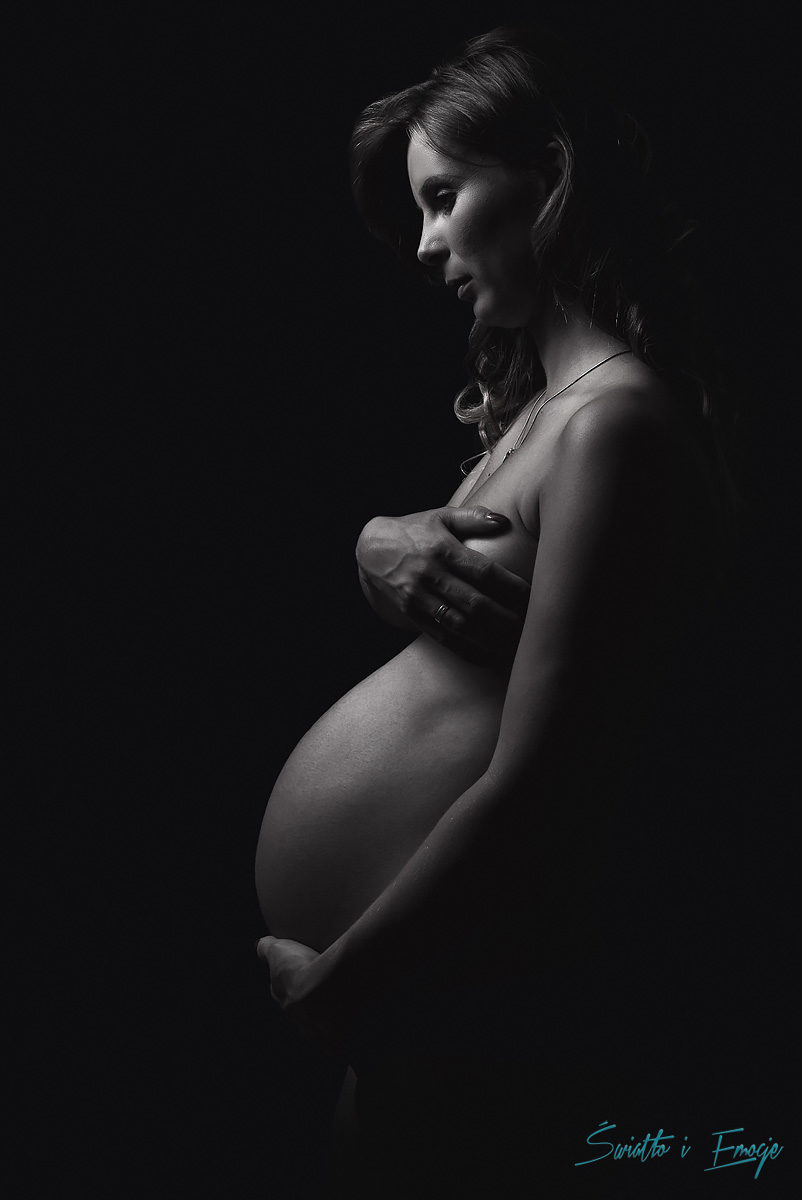 sesje z brzuszkiem fotografia ciążowa światło i emocje pl