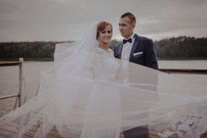 sesja poslubna  plener jezioro plaza las Chomiaza Szlachecka fotograf na slub wesele Światło i Emocje (18)