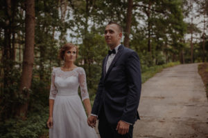 sesja poslubna  plener jezioro plaza las Chomiaza Szlachecka fotograf na slub wesele Światło i Emocje (2)
