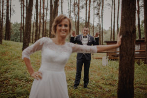 sesja poslubna  plener jezioro plaza las Chomiaza Szlachecka fotograf na slub wesele Światło i Emocje (26)