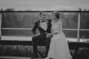 sesja poslubna  plener jezioro plaza las Chomiaza Szlachecka fotograf na slub wesele Światło i Emocje (40)