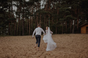 sesja poslubna  plener jezioro plaza las Chomiaza Szlachecka fotograf na slub wesele Światło i Emocje (47)